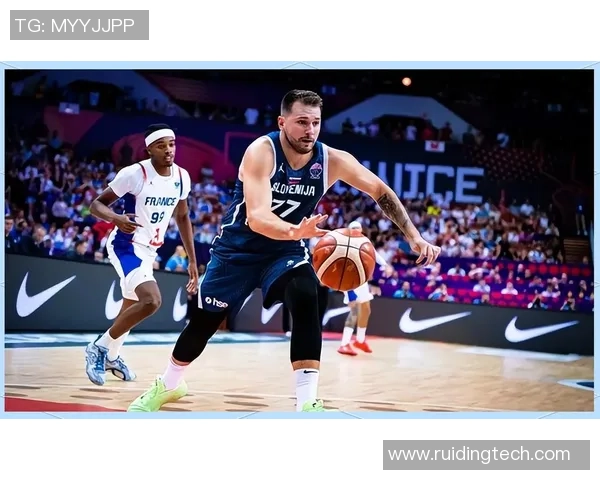 欧锦赛回顾：上海篮球队在赛场上的表现与状态分析